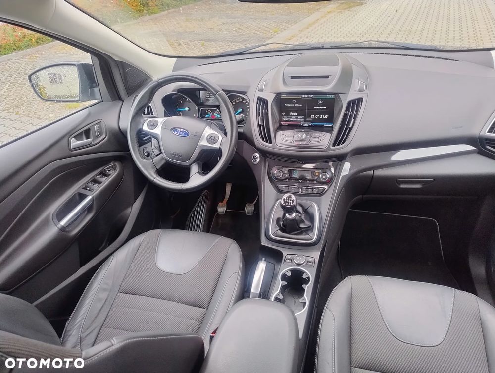 Ford Kuga 2.0 TDCi 2x4 Titanium - 16