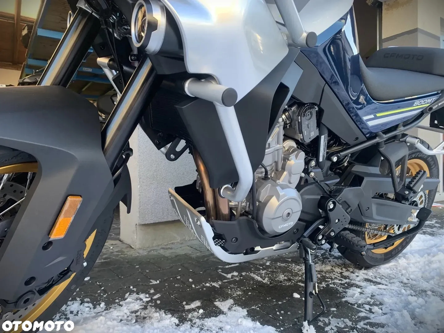 CFMoto MT - 6