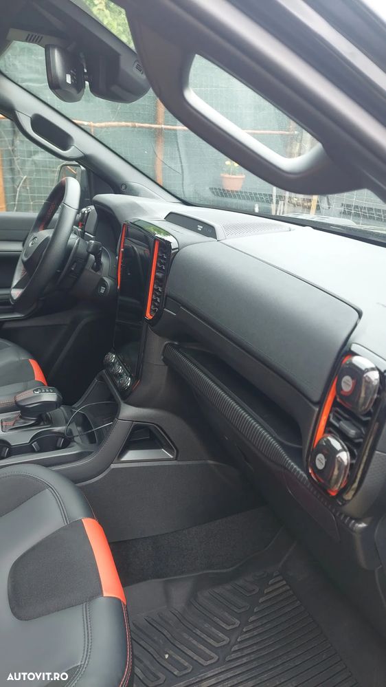Ford Raptor - 9