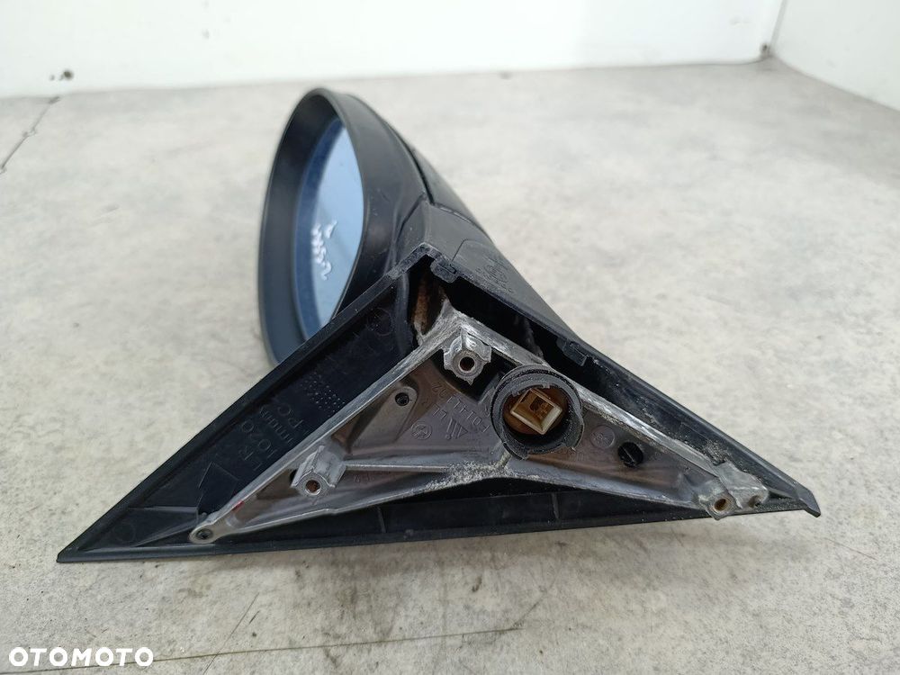 LUSTERKO PRAWE BMW 1 E87 F0141102 475/9 - 8