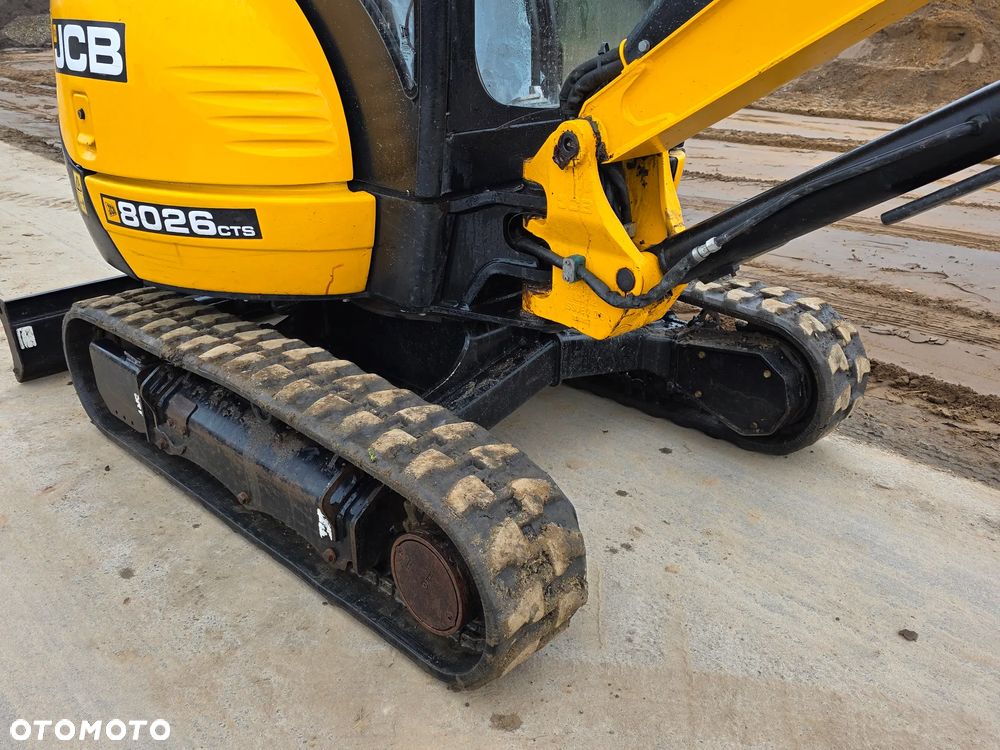 JCB JCB 8026 mini koparka 3 łyżki szybkozłącze 1 wł sprowadzona serwisowana idealna 8025 - 23