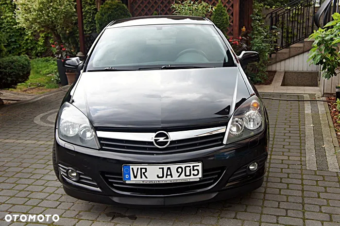 Opel Astra GTC 1.6 - 25