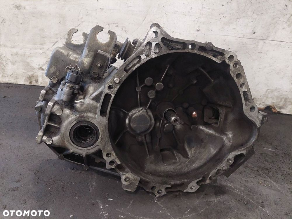 SKRZYNIA BIEGÓW TOYOTA YARIS I 1.4 D4D - 1