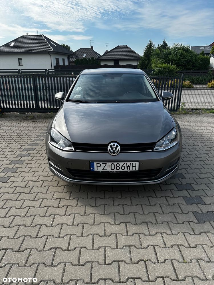 Volkswagen Golf - 2