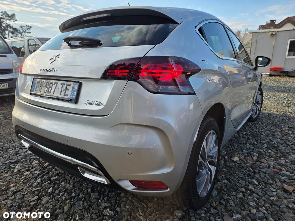 Citroën DS4 e-HDi 115 ETG6 SoChic - 18