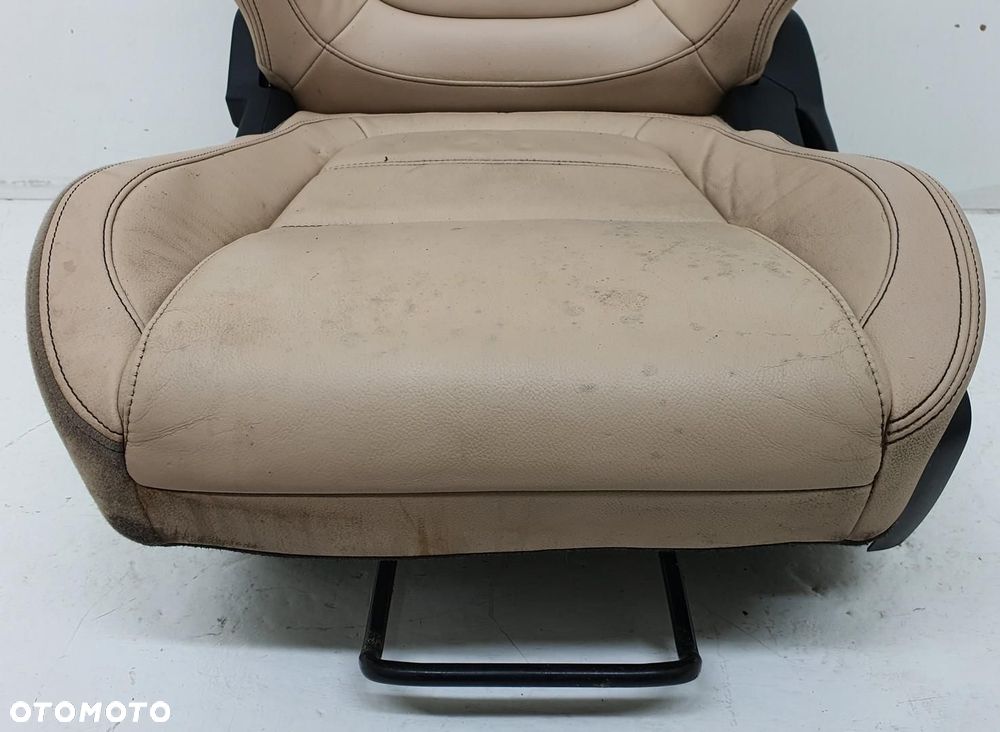FOTEL KIEROWCY LEWY PRZÓD JAGUAR XE X760 EUROPA - 2