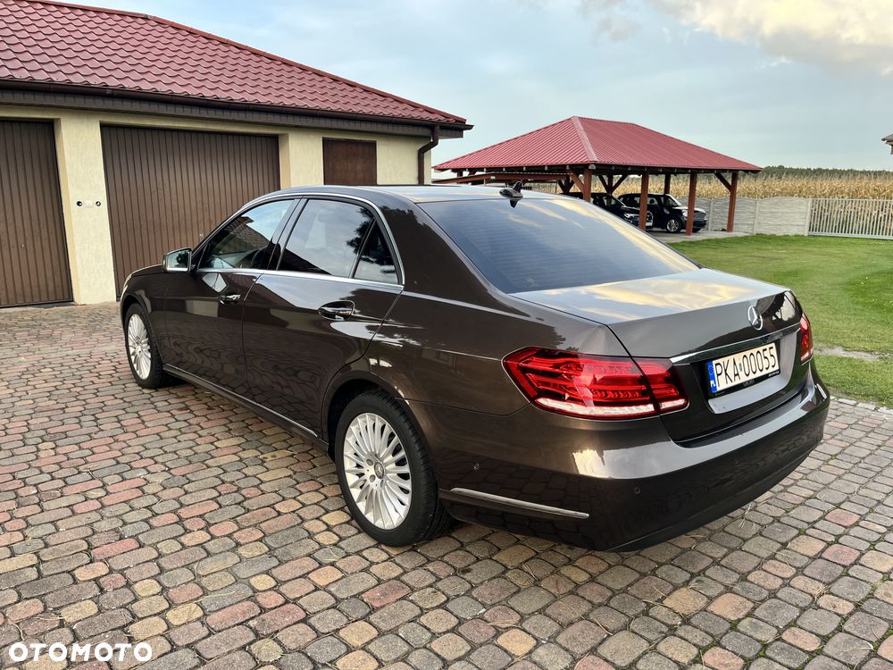 Mercedes-Benz Klasa E 200 BlueTEC 7G-TRONIC Elegance - 7