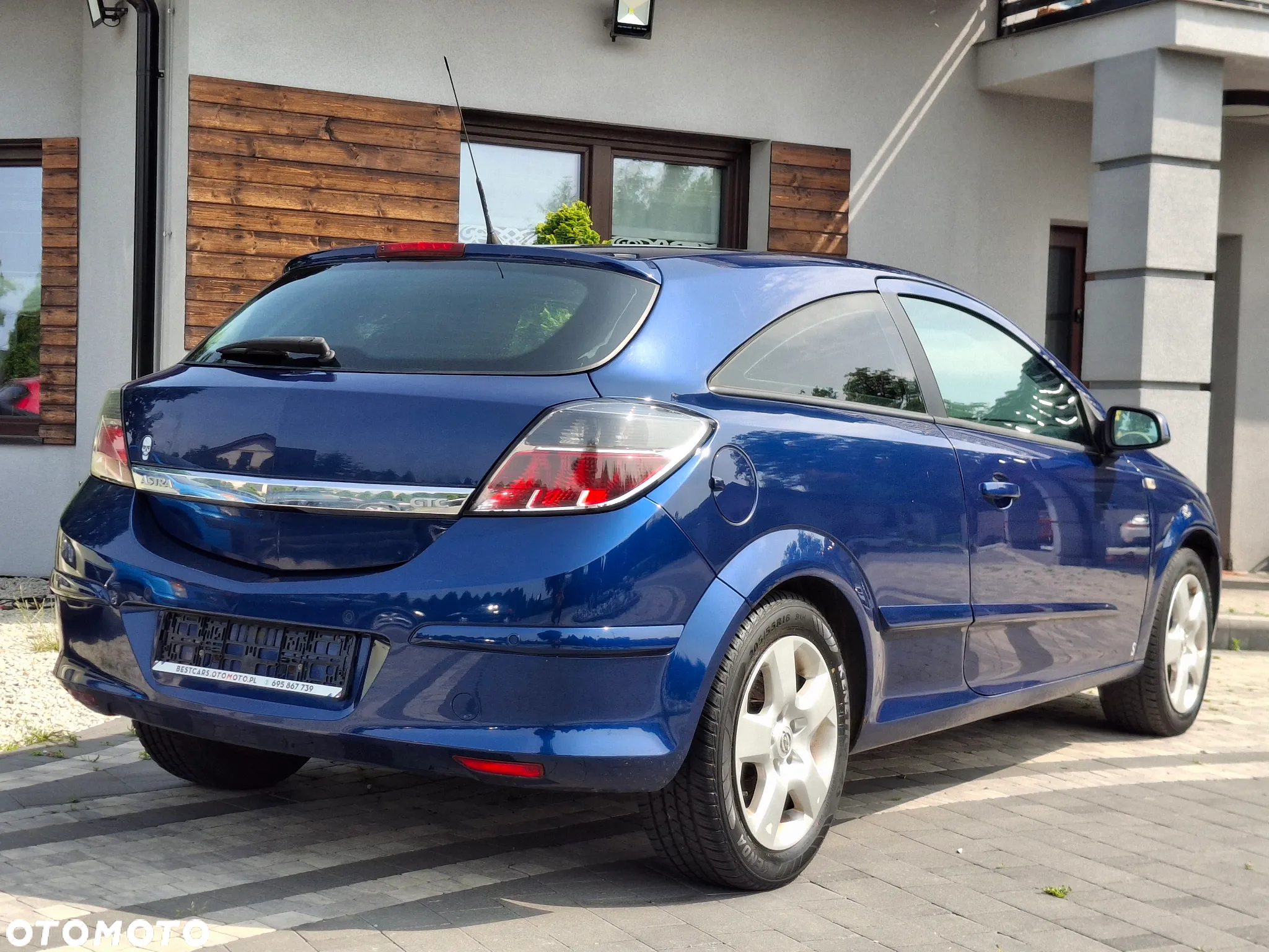 Opel Astra GTC 1.8 Innovation - 15