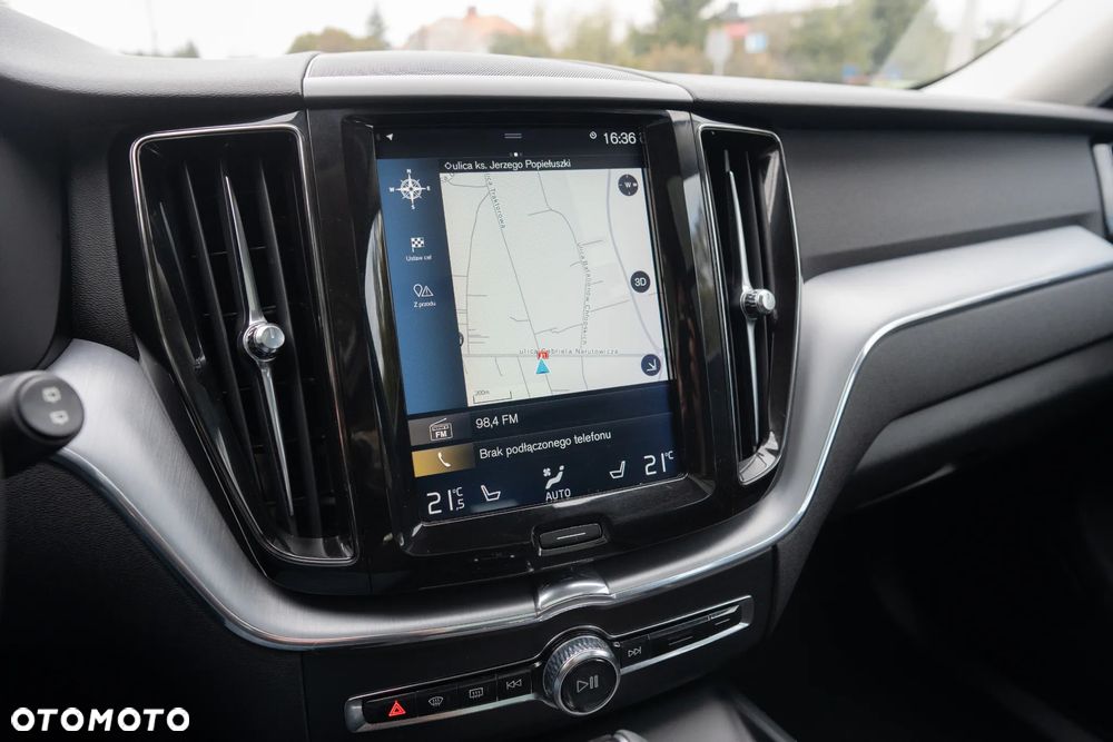Volvo XC 60 D4 Geartronic Momentum Pro - 20
