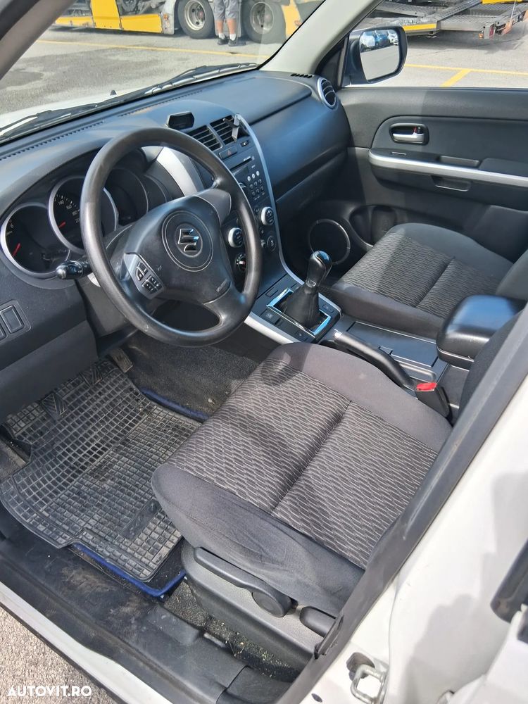 Suzuki Grand vitara - 1