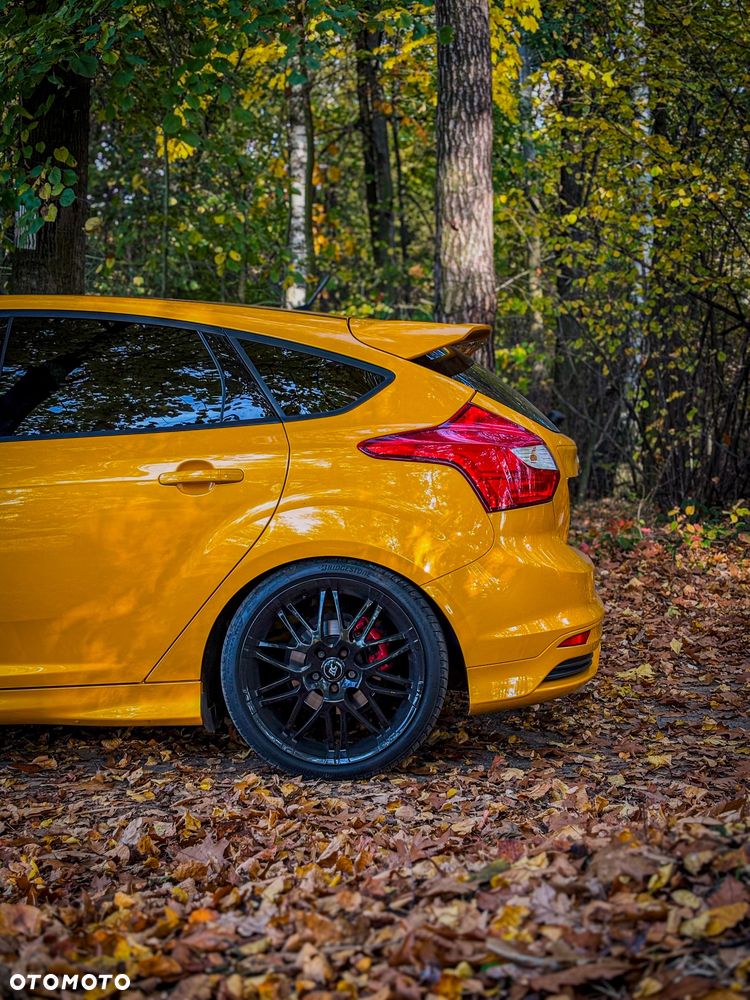 Ford Focus 2.0 EcoBoost ST - 3