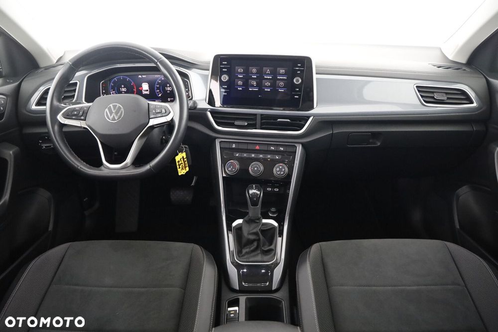 Volkswagen T-Roc - 13
