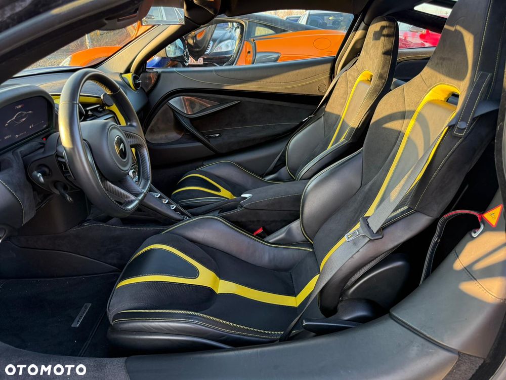 McLaren 720S Coupe Standard - 26