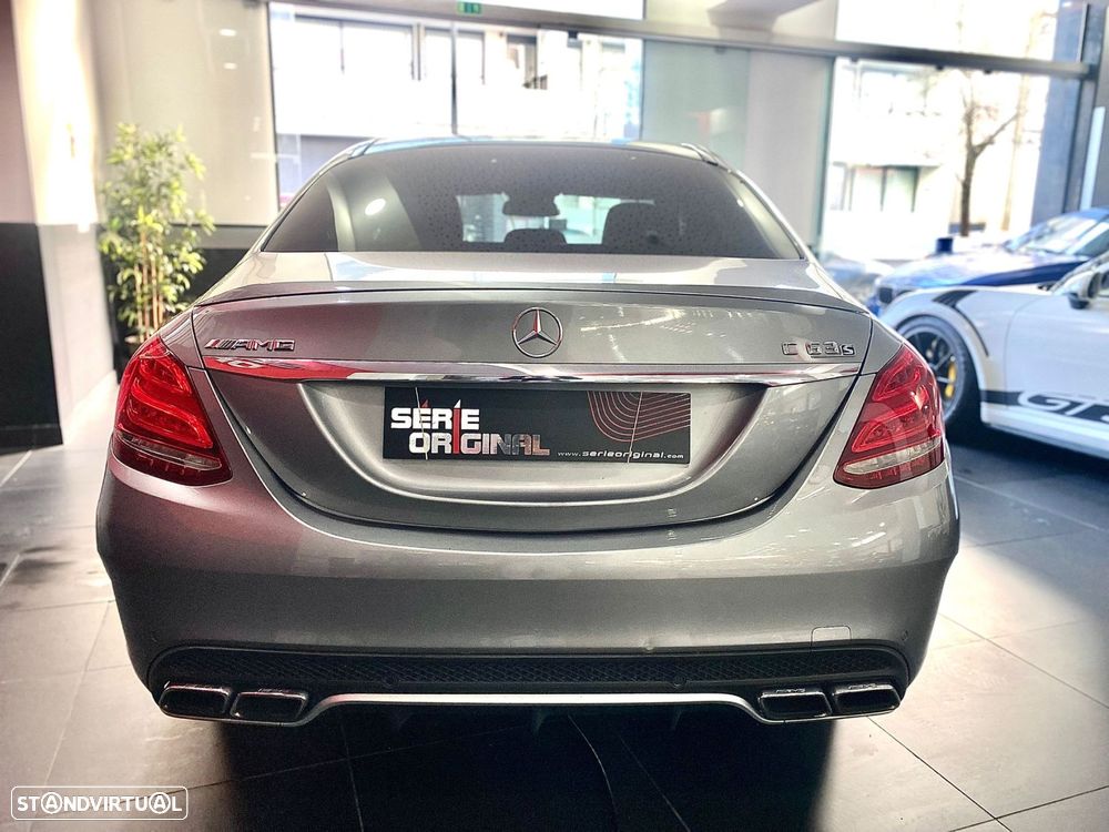 Mercedes-Benz C 63 AMG S - 8