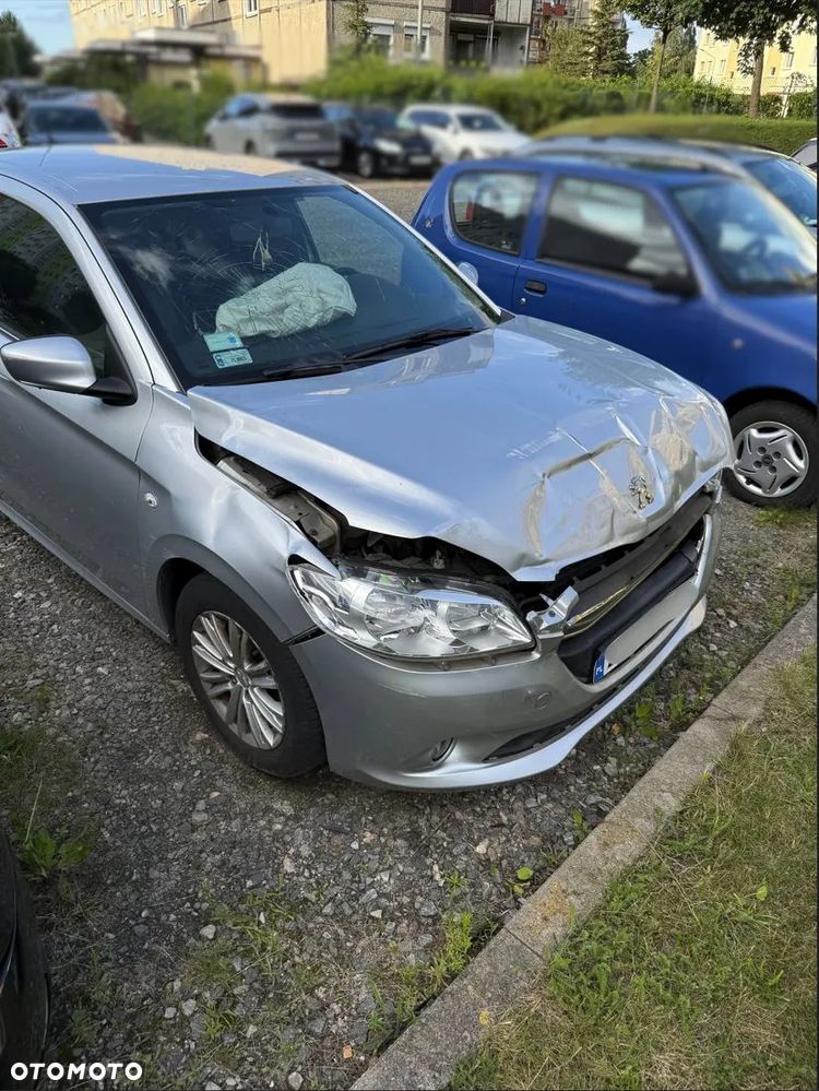 Peugeot 301 - 2