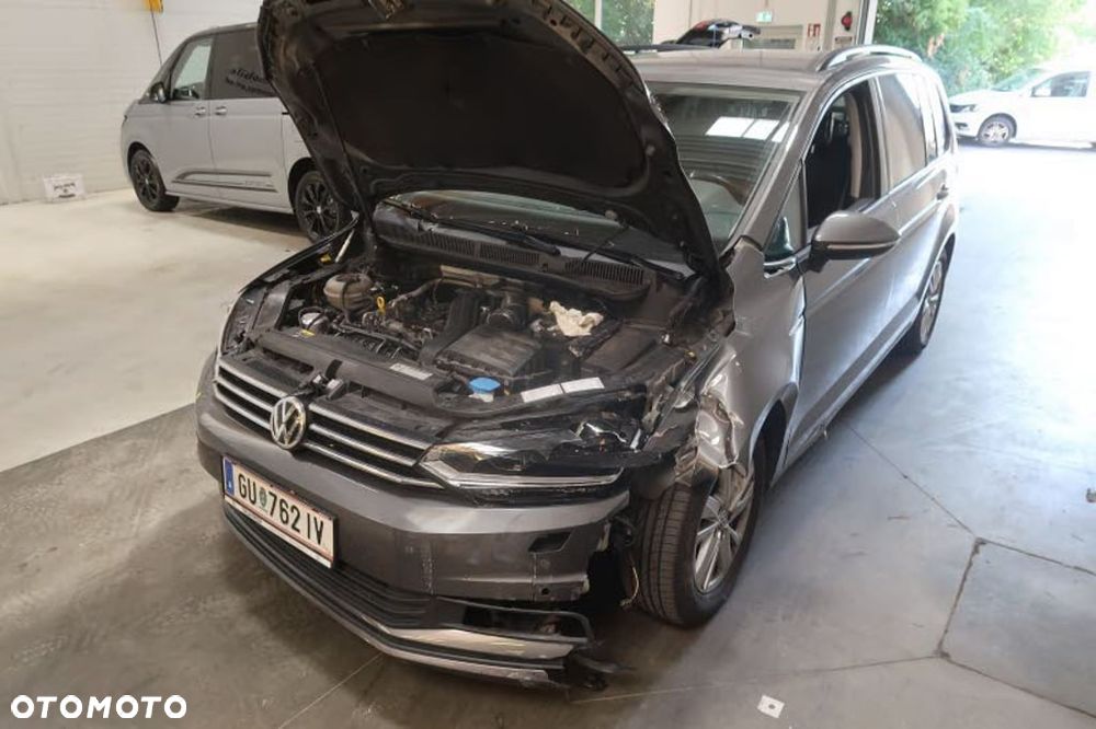 Volkswagen Touran 1.5 TSI ACT OPF DSG Comfortline - 4