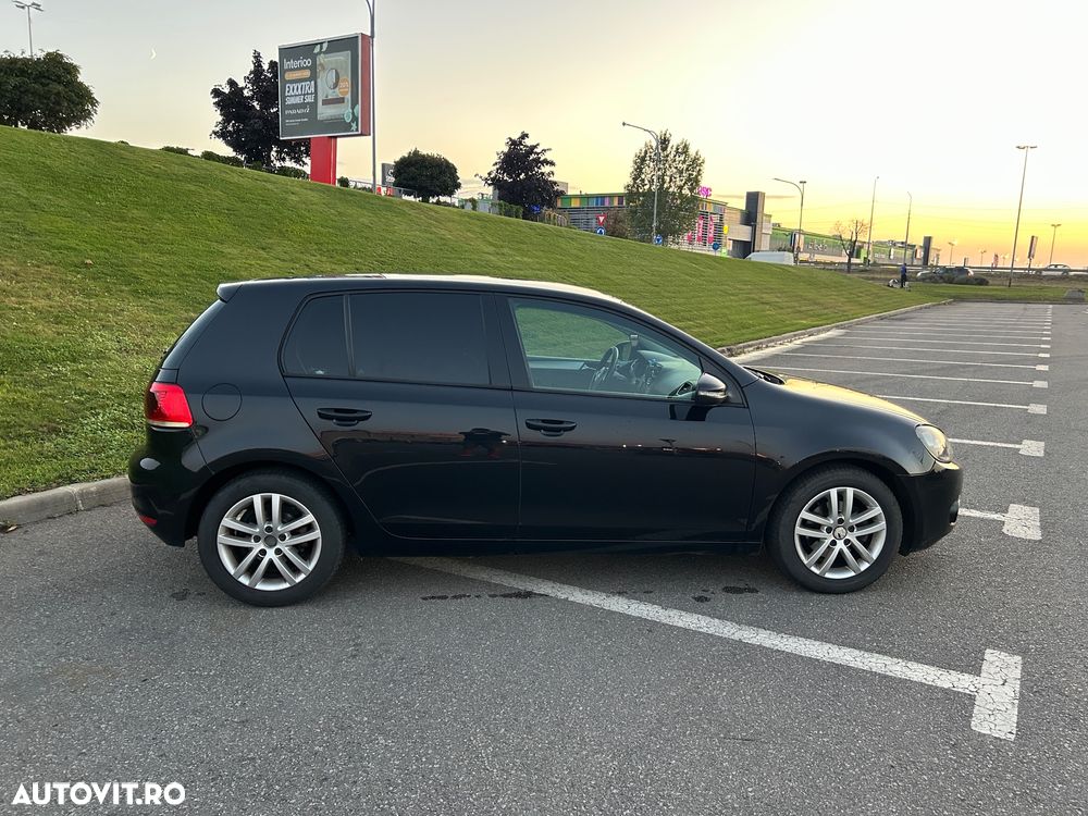 Volkswagen Golf 1.6 TDI BlueMotion Technology DPF Comfortline - 4