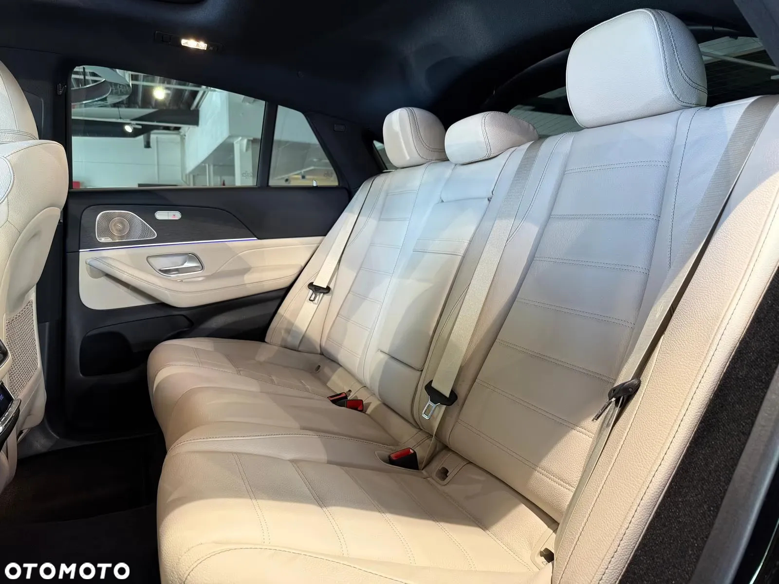Mercedes-Benz GLE 300 d 4-Matic - 17