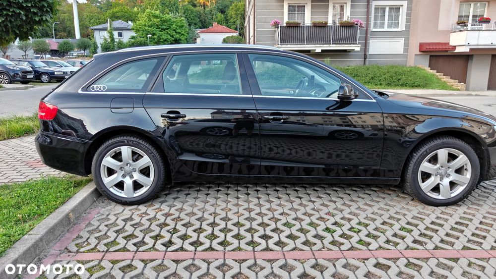 Audi A4 Avant 2.0 TDI DPF Ambiente - 3
