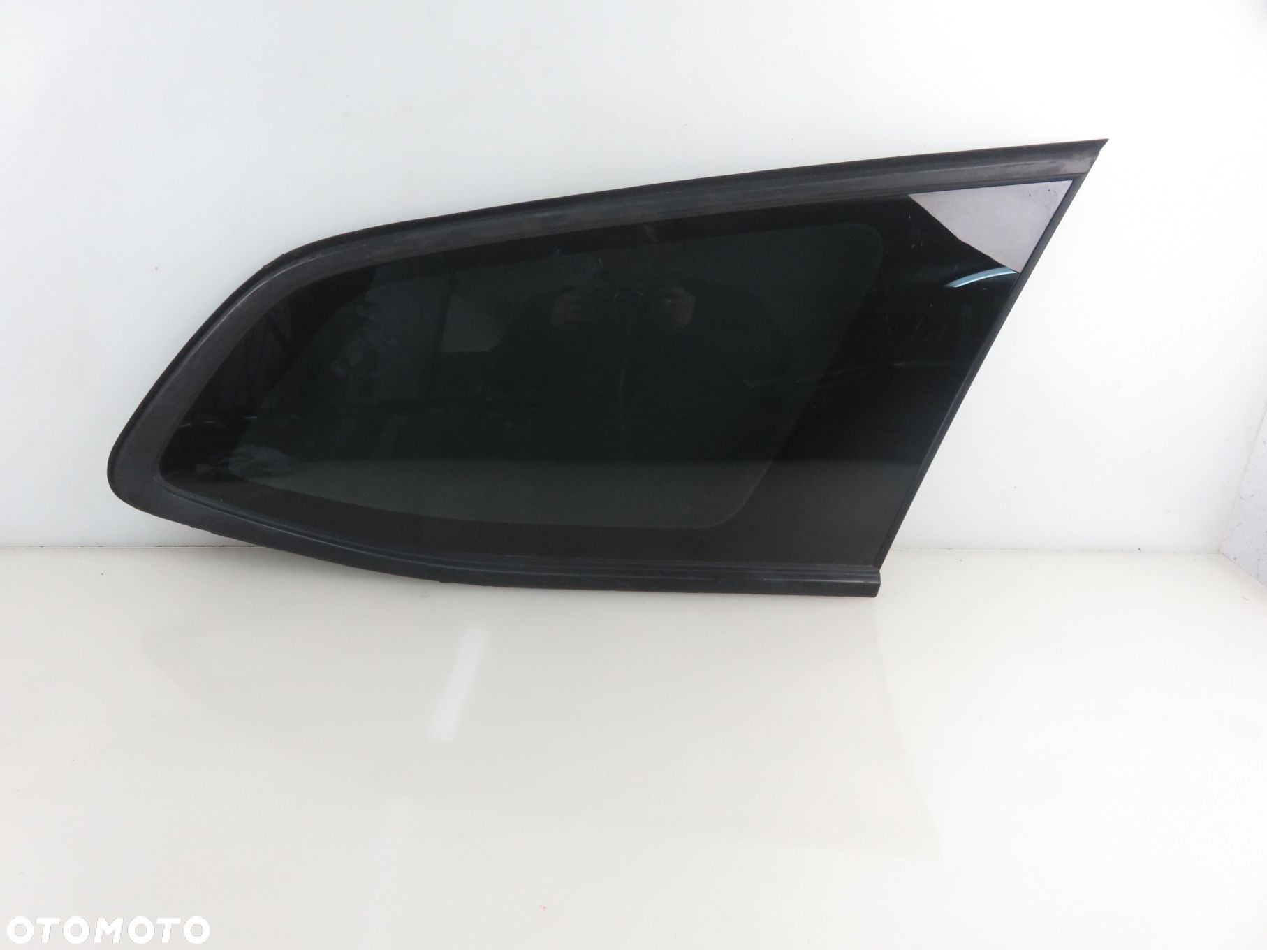 SZYBA KAROSERYJNA PRAWA TYLNA PEUGEOT 308 SW II - 1