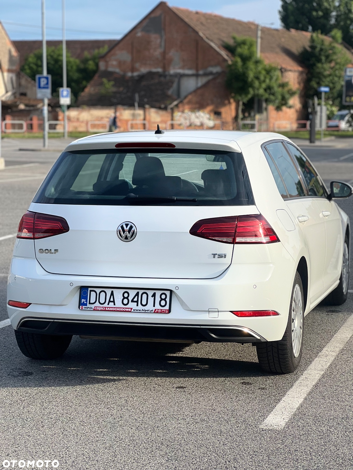Volkswagen Golf 1.0 TSI (BlueMotion Technology) Comfortline - 8