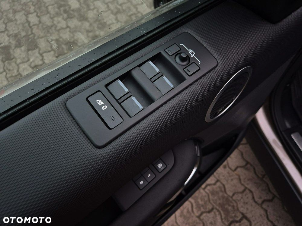 Land Rover Discovery - 13