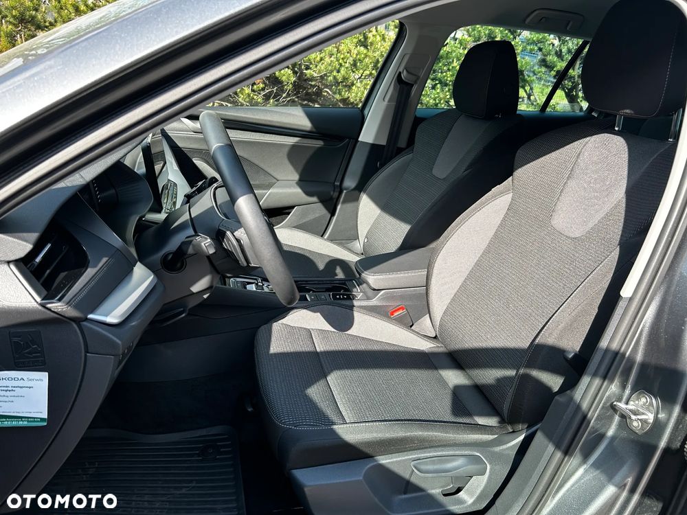 Skoda Octavia 2.0 TDI Selection DSG - 12