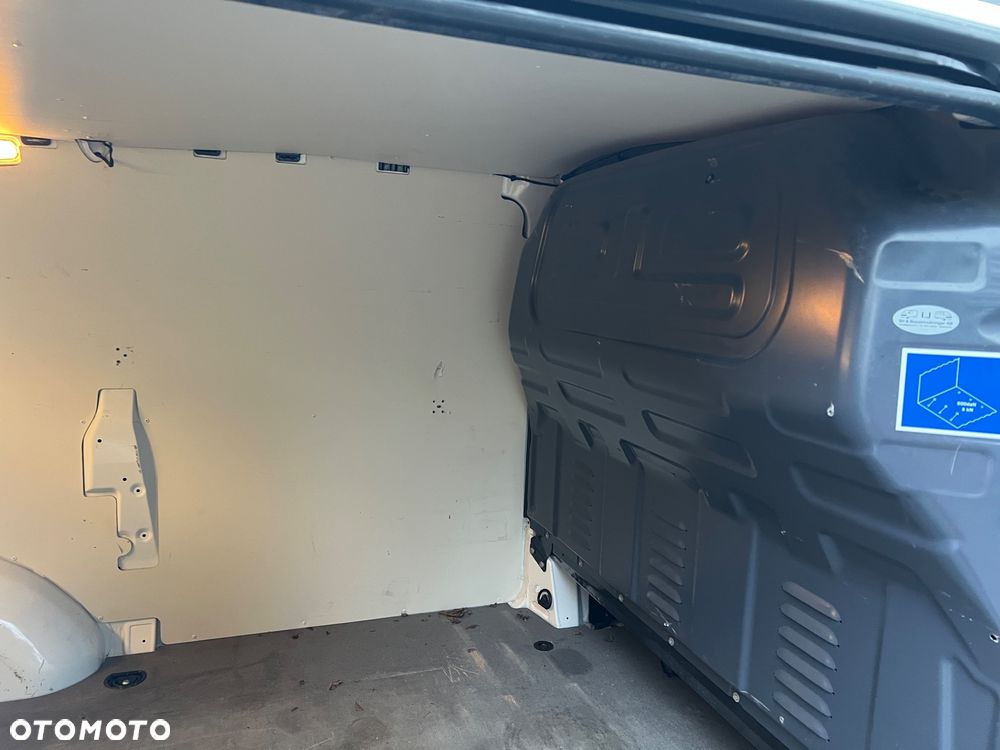 Mercedes-Benz Vito - 14