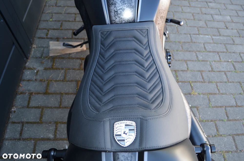 Harley-Davidson V-Rod Night Rod - 7