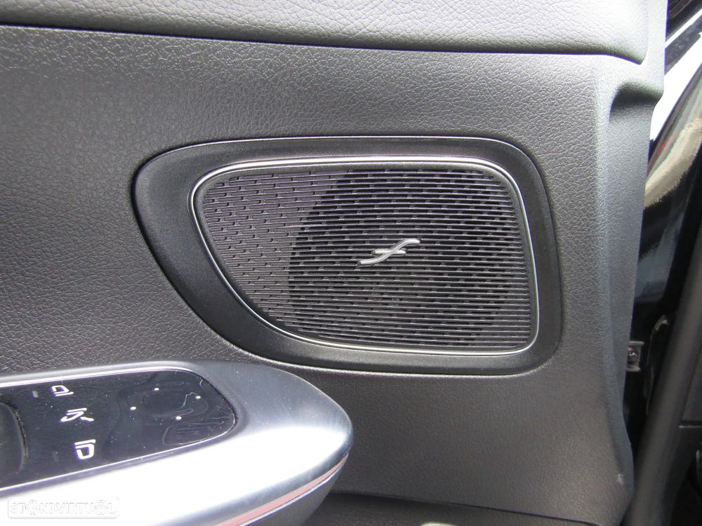 Mercedes-Benz C 300 d AMG Line - 13