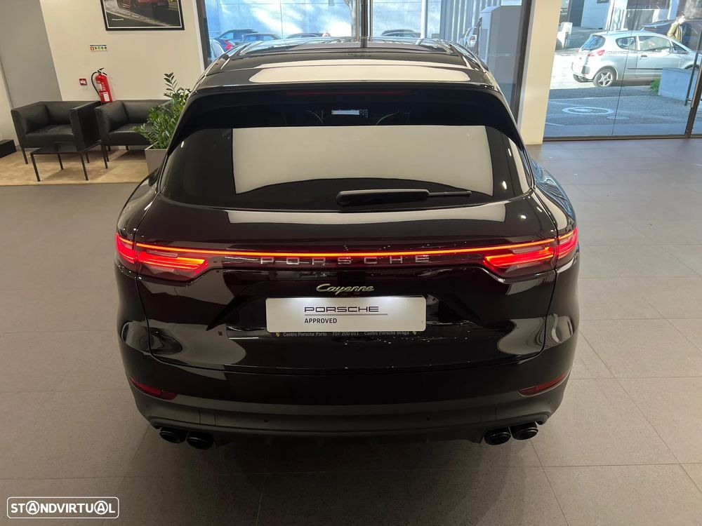 Porsche Cayenne - 8
