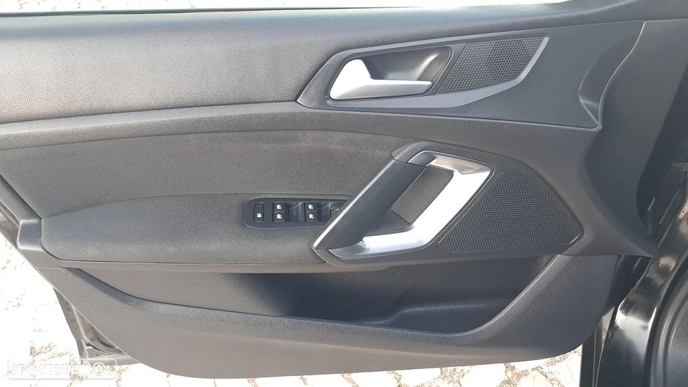 Peugeot 308 1.6 BlueHDi Allure - 11