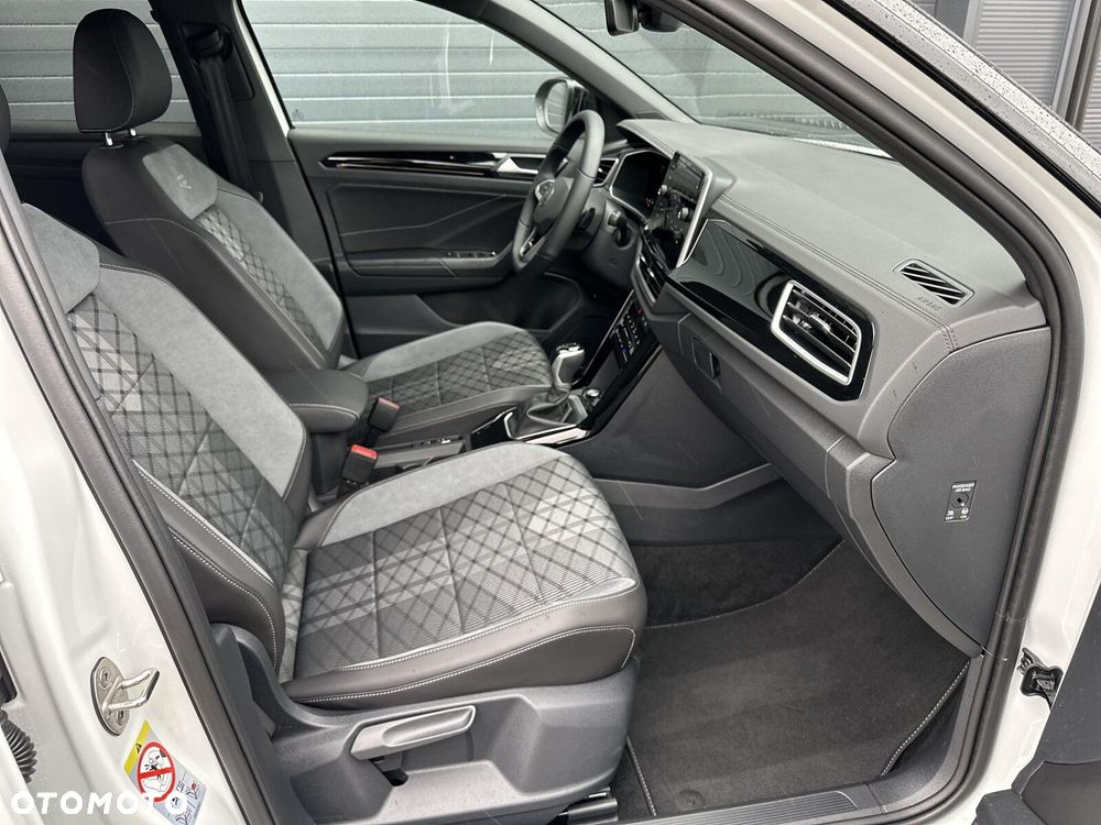 Volkswagen T-Roc 1.5 TSI R-Line Plus DSG - 37