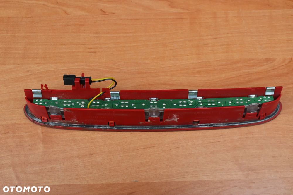 ŚWIATŁO TRZECI STOP W KLAPĘ OPEL ASTRA J GTC 3 DRZWI 13372164 - 11