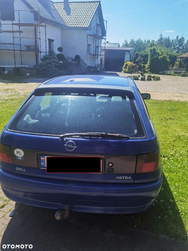 Opel Astra - 11