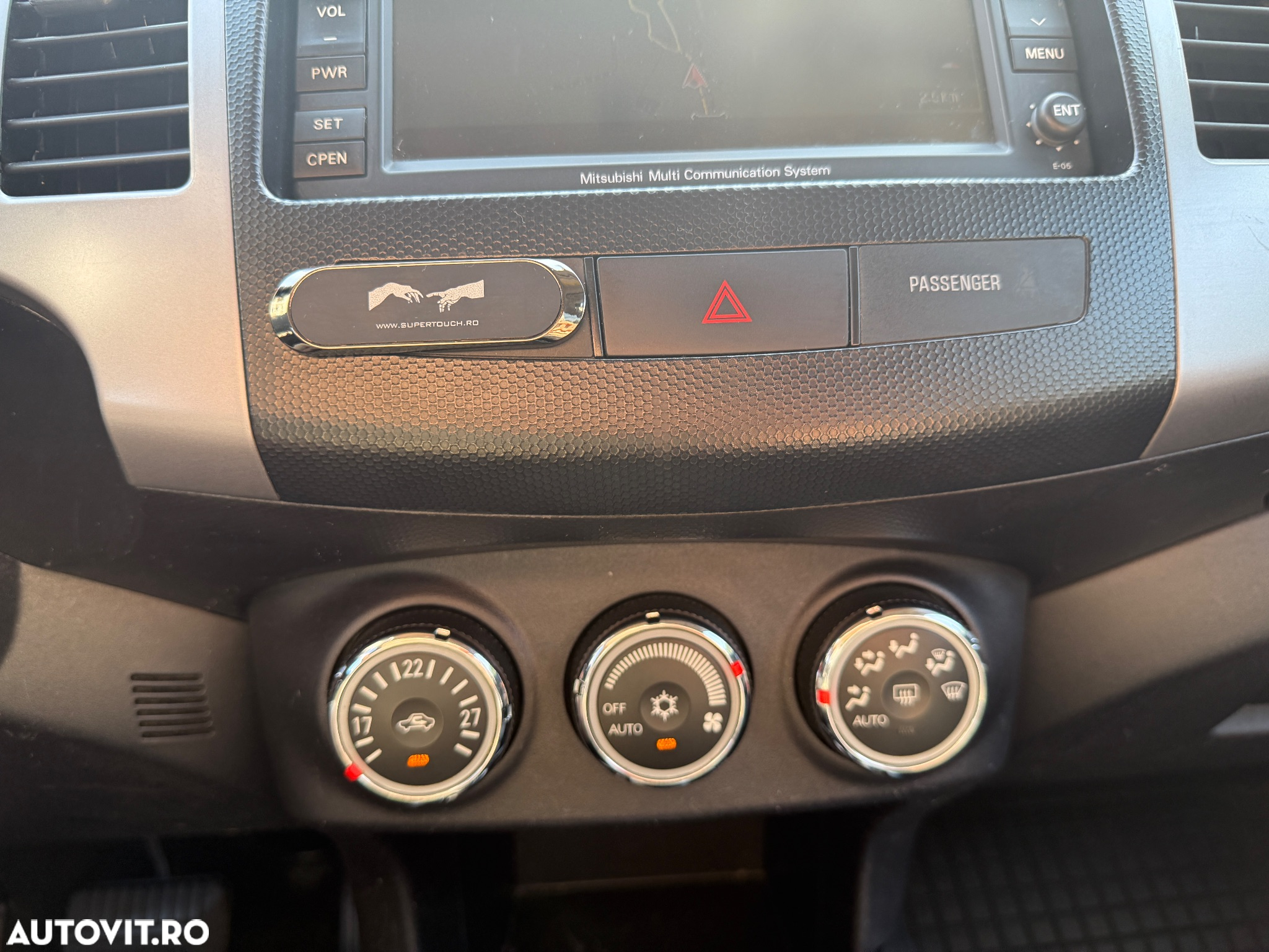 Mitsubishi Outlander 2.2 DI-D 4WD TC-SST Intense+ A06 - 17