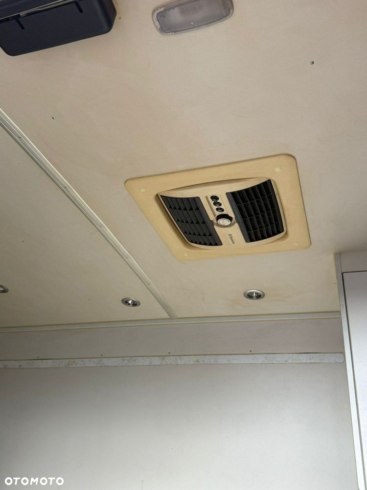 Mercedes-Benz Sprinter - 9