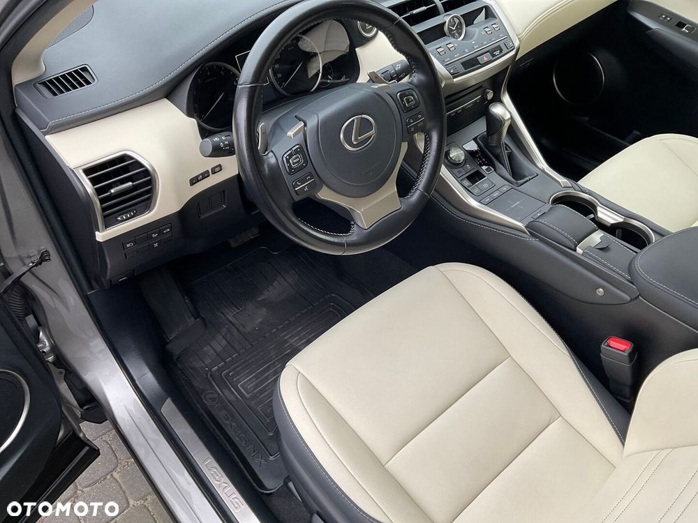Lexus NX 300 F Impression AWD - 17