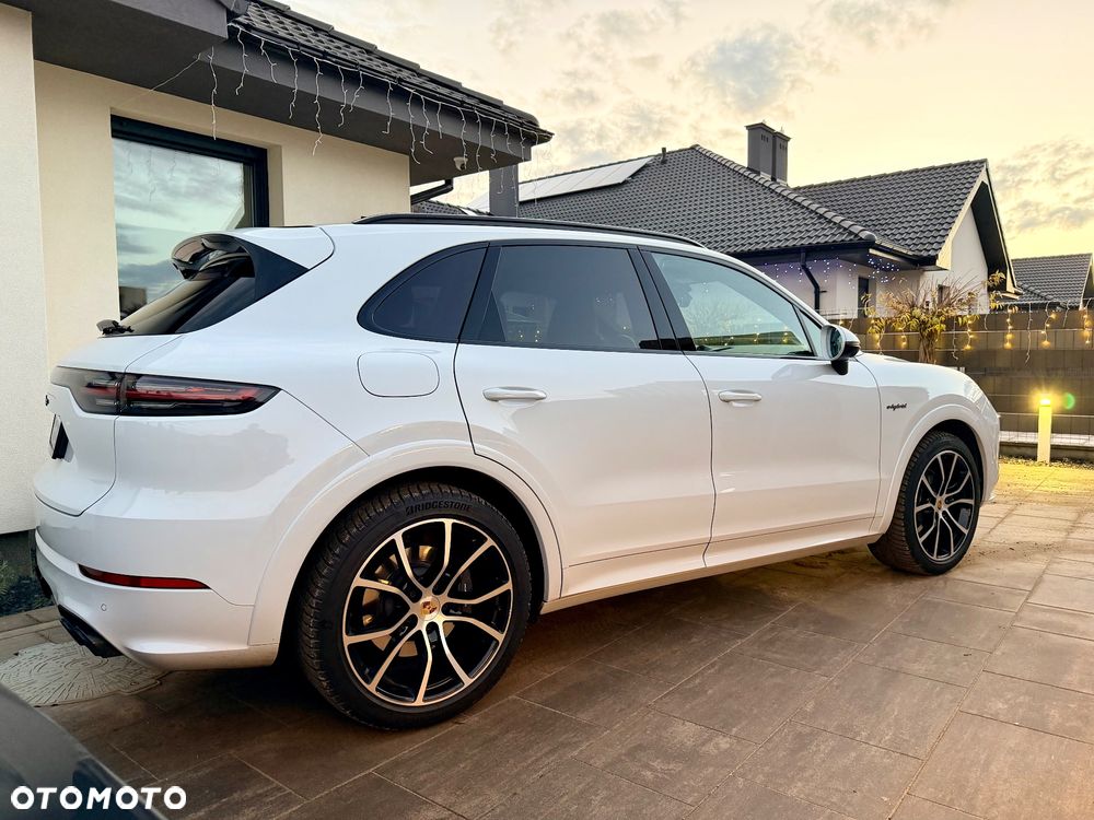Porsche Cayenne E-Hybrid Platinum Edition - 33