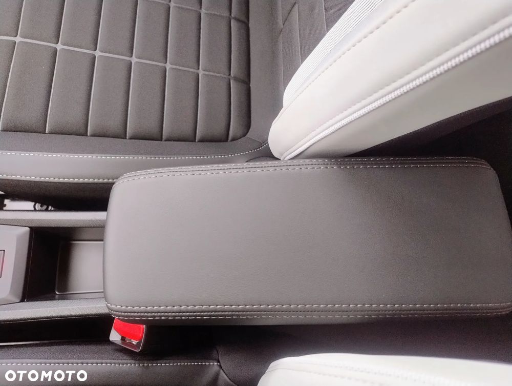 Citroën C3 1.2 mHEV Max - 17