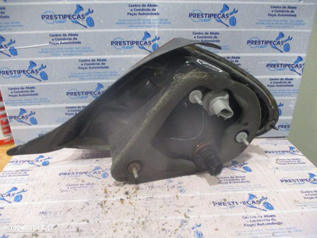 Farol Tras CC5288529 CHRYSLER NEON 2000 2.0 135CV 4P CASTANHO ESQ - 2