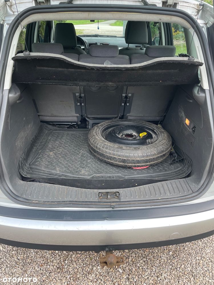 Ford Focus C-Max 1.8 Ambiente - 9
