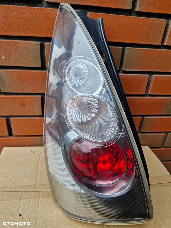 MAZDA 5 V SPORT 05R- LAMPA LEWA TYLNA LEWY TYŁ - 1