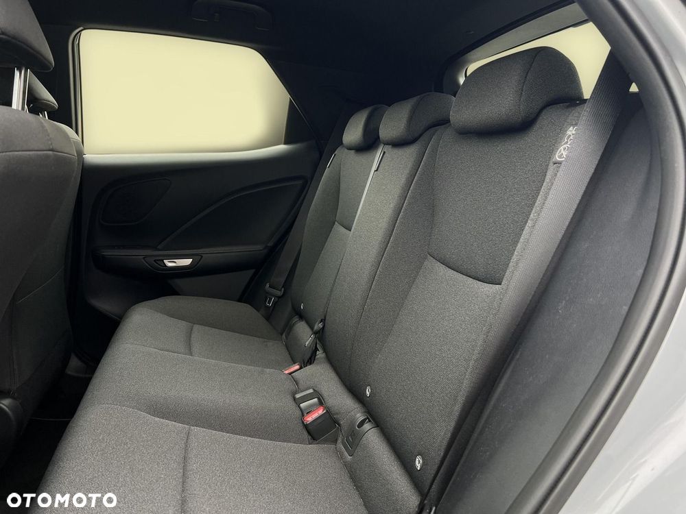 Lexus LBX 1.5 Hybrid - 16