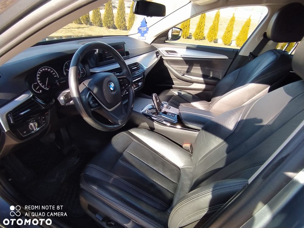 BMW Seria 5 520d Sport - 8