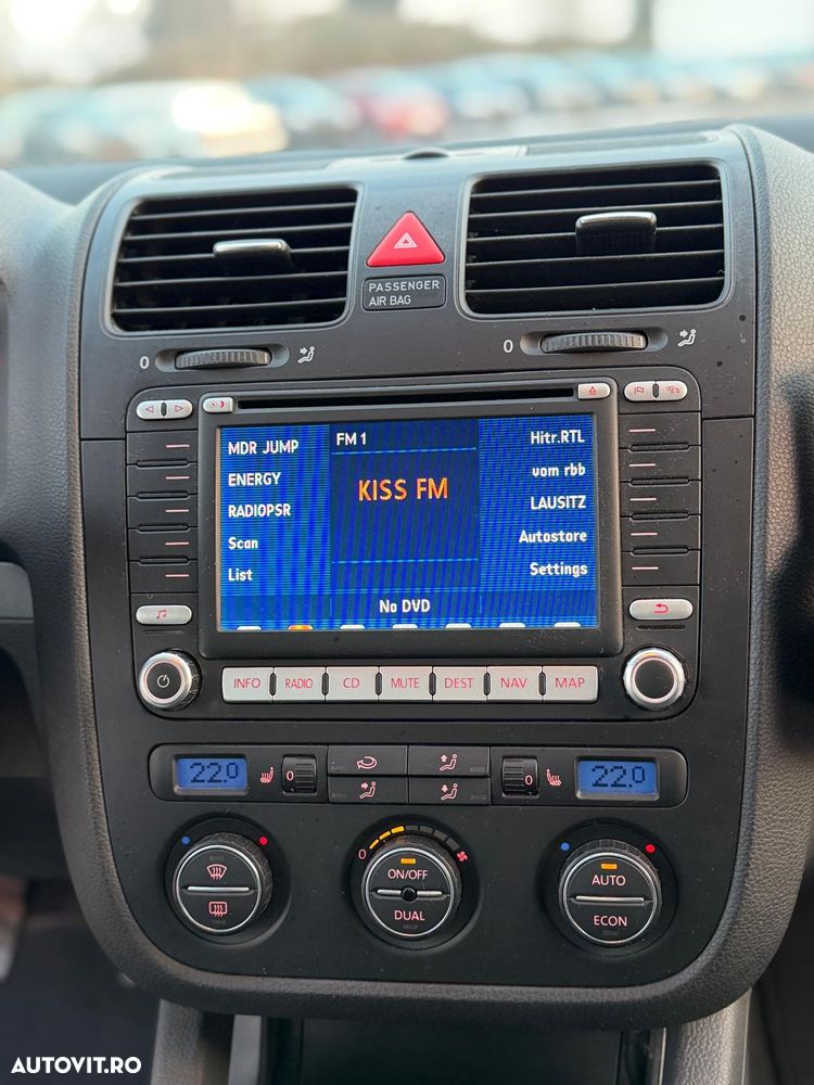 Volkswagen Jetta 2.0 TDI Comfortline - 6