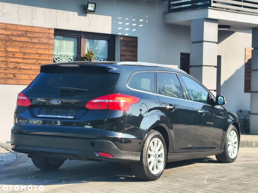 Ford Focus 1.0 EcoBoost STart-Stopp-System TITANIUM - 19