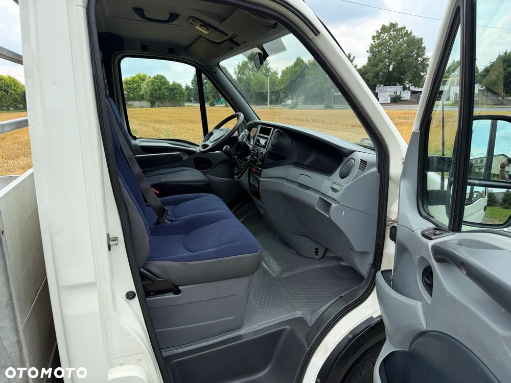 Iveco 50C15 * 3.0 / 150KM * Rama / Skrzyniowe * Koła bliźniacze * Rozstaw osi: 3.75m * - 29