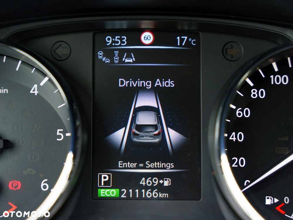 Nissan Qashqai 1.6 dCi Xtronic TEKNA+ - 40