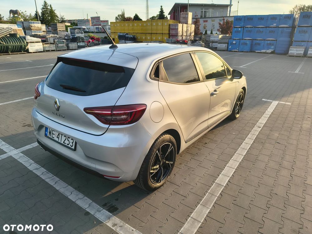 Renault Clio 1.0 TCe Techno - 9